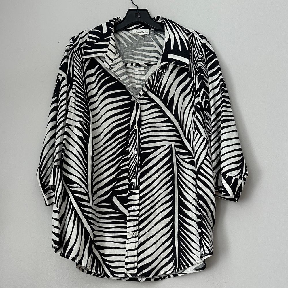 Panama Jack women's black and white palm leaf print button-up shirt size XL